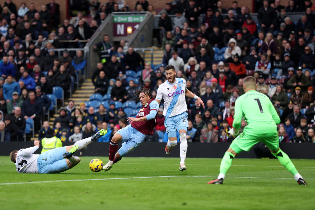 Burnley FC v Crystal Palace - Premier League