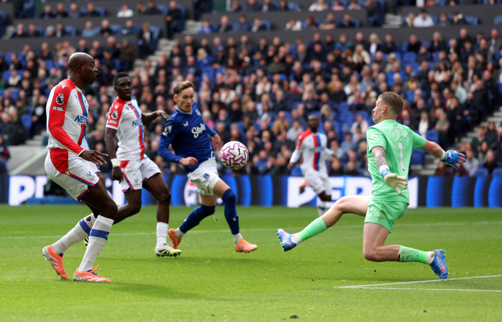 Jean-Philippe Mateta of Crystal Palace shoots.
