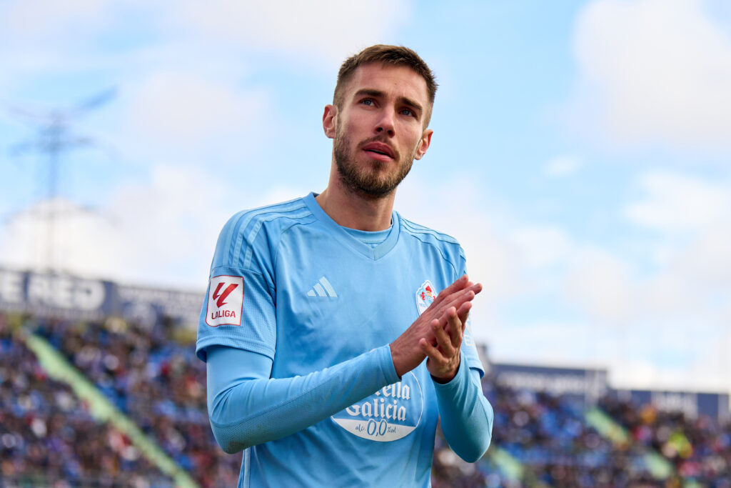 Oscar Mingueza: Getafe CF v Celta Vigo - LaLiga EA Sports
